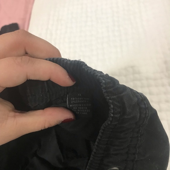 Men’s joggers - Picture 3 of 4